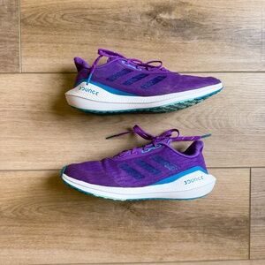 GIRLS ADIDAS SIZE 5.5 EQ21 RUNNING SHOE PURPLE AND BLUE